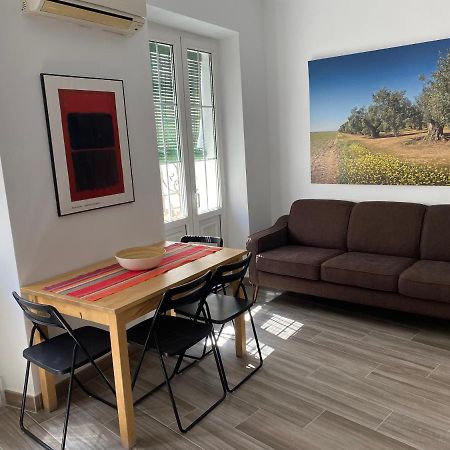 Apartamento Imperial Sevilla City Center Kültér fotó
