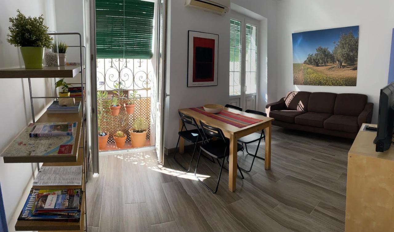 Apartamento Imperial Sevilla City Center Kültér fotó